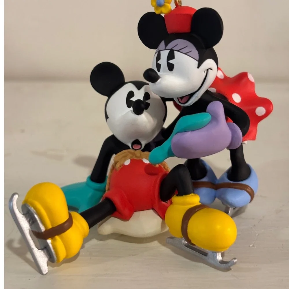 Hallmark‎ Keepsake 1997 Mickey Minnie Mouse New Pair of Skates Ornament QXD4032